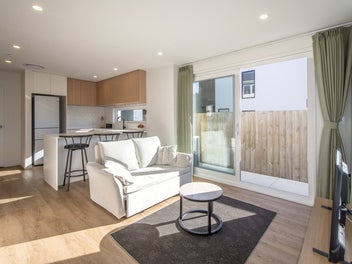 City-Fringe Living Made Easy