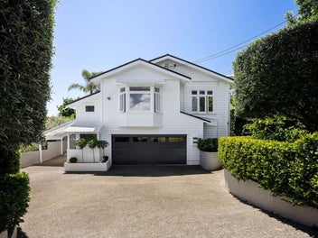 Sun-Soaked Sanctuary in DGZ