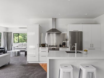 Relaxed living, premium location!