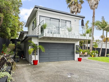 Freehold Coastal Comfort With Room to Grow