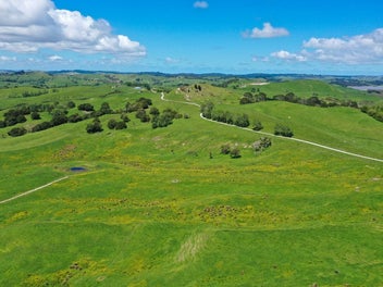 Large lifestyle with airstrip