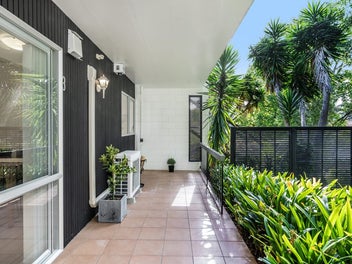 Renovated, DGZ - Incredible Location