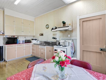 WILL COME WITH COMPLIANT WIRING!!