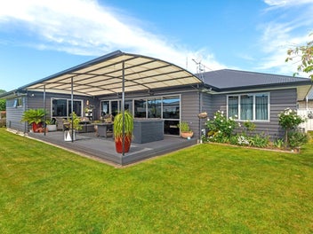 Looking for modern and low-maintenance?