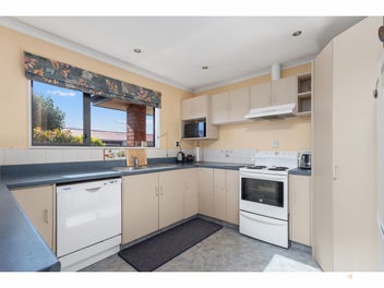 Your perfect blend of space, sun and convenience