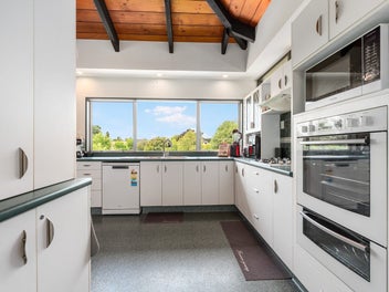 Space, style and spectacular views