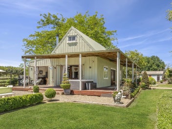 Two cute cottages too good to miss