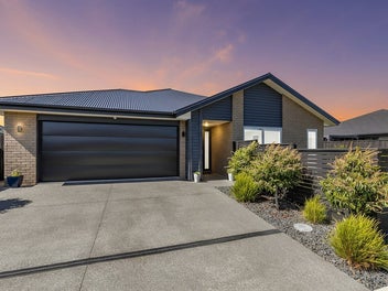 The Benefits Of Near New With No Building Stress.