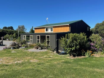 Coastal Sanctuary Lifestyle -Time to Sell