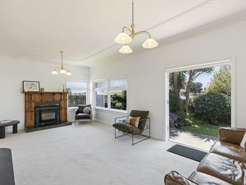 FRESH & FULL OF CHARACTER