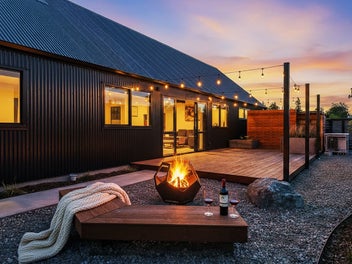 Contemporary + Outdoor Living Fusion