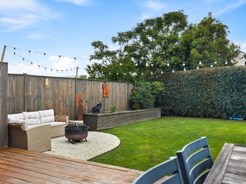 Howzat! The Great Kiwi Backyard!