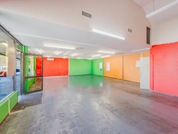 Image 1 of 5