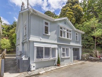 Two x Two-Bedroom Flats - Prime Brooklyn Location