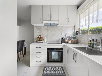 Tidy, Affordable & Freehold!