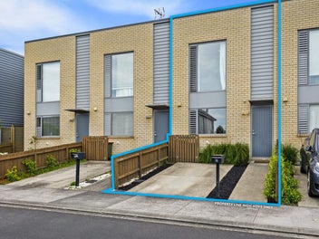 Freehold & Fabulous First Home!