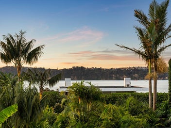 North-Facing, Poolside & Effortlessly Chic