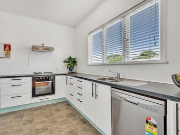 Hot Price. Hot Property. Don’t Miss Out!