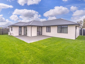 Stunning New Build on Freeville!