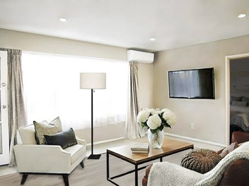 Prime Location! Steps from Glendowie College!