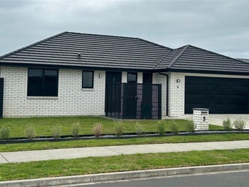 Lifestyle — Family or Retiree Living Below CV!