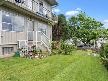Must-Sell Mt Eden Gem in Top Double Grammar Zone!