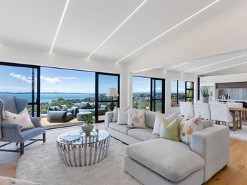 Ultimate Coastal Luxury with Dual Living