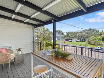 Stanley Point Retreat with Harbour Views