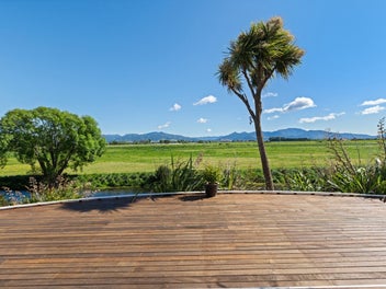 Bring us your offer! Vendors have purchased