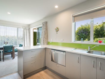 Convenience & Comfort in the Heart of Richmond