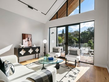 Architectural, Modern, Rangi Zone!