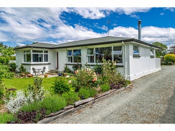 Family Living Made Easy on a Generous Section