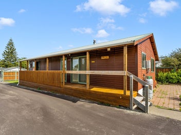 Immaculate Home with Modern Comforts