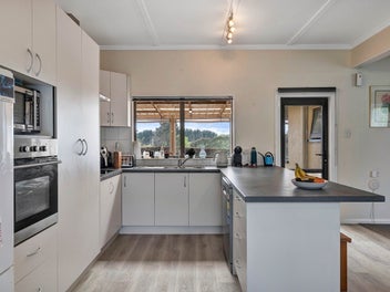 Lifestyle living minutes from town