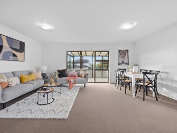 Spacious Duplex in Ellerslie School Zone