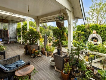 Only $499,000! Wow What a Buy