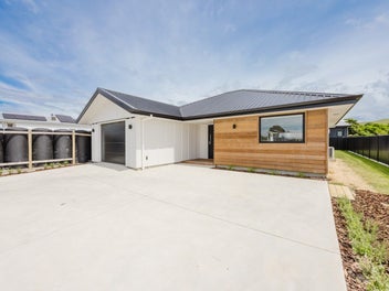 Smart Build, Sunny Deck