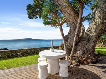 Affordable Waterfront: vacant, awaiting new owner