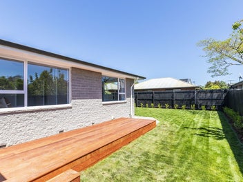 Easy Living in a Peaceful, Tree-Lined Street