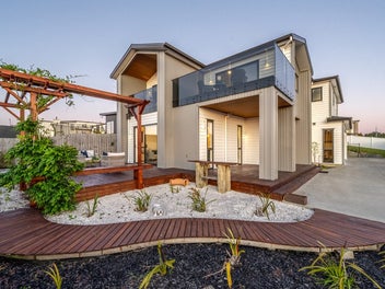 Contemporary Living, Multi-Generational Design