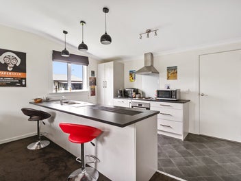 Modern Comfort Meets Cottage Charm