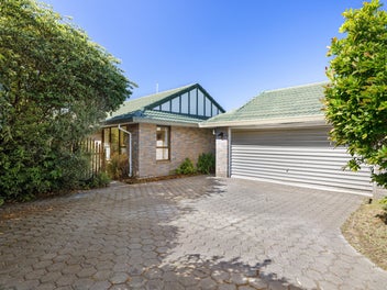 Deceased Estate, Must Be Sold