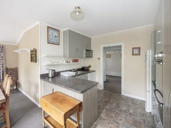 GREAT VALUE IN A HANDY CENTRAL LOCATION!