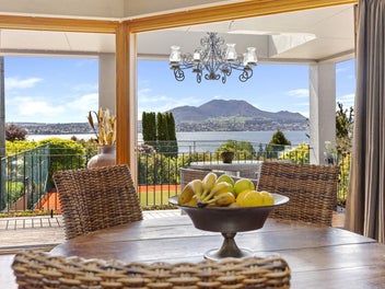 Opportunity and Elegance in Lake Taupo Sanctuary