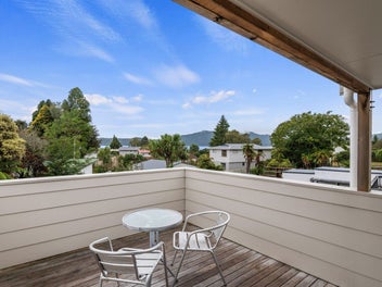 Lake Rotoiti - Immediate Possession