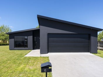 Easy Modern Living, Great Location