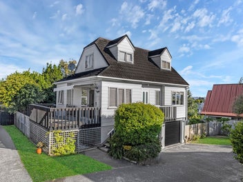 Perfectly Positioned in Highland Park