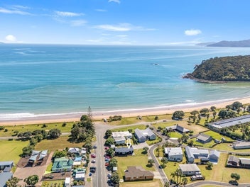 Beachside Ease Meets Modern Living