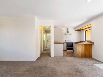 Modern, Move in Ready, Great Starter!