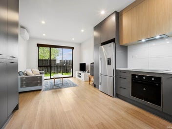 Affordable Modern Haven in the Heart of Panmure